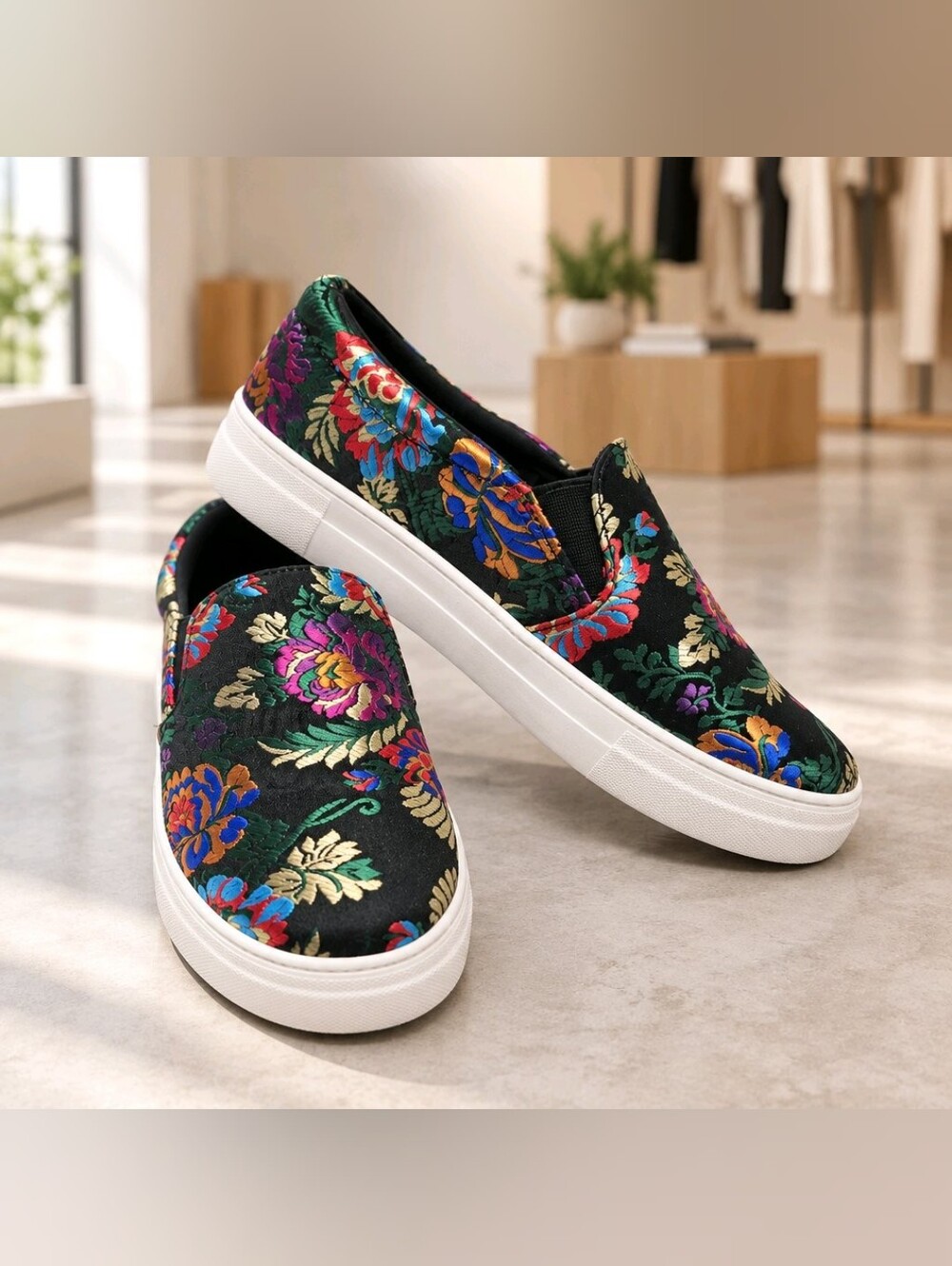 Brash Black Metallic Floral Embroidered Slip-On Sneakers Sz 8.5 Wms